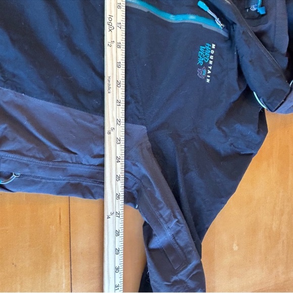 Mountain Hardwear performance jacket Mens xl
Ptp 25 euc arm vents mid weight - Picture 11 of 14